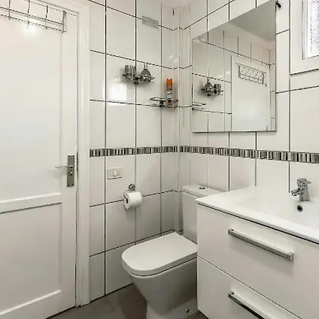 Дом отдыха Spacious Tenerife Плая-де-лас-Америкас